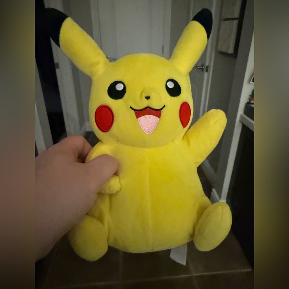 Pokemon Pikachu Plush